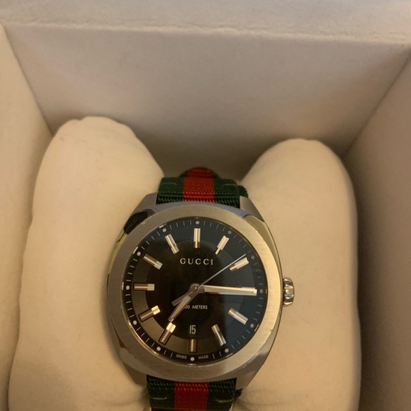 Gucci Watch - Picture 2 of 6